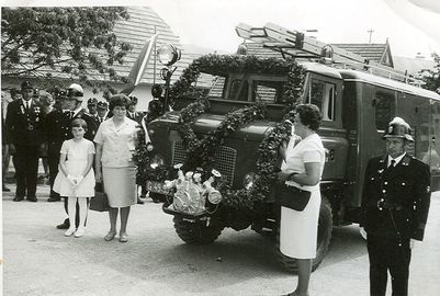 Weihe des "großen" Landrover 1966